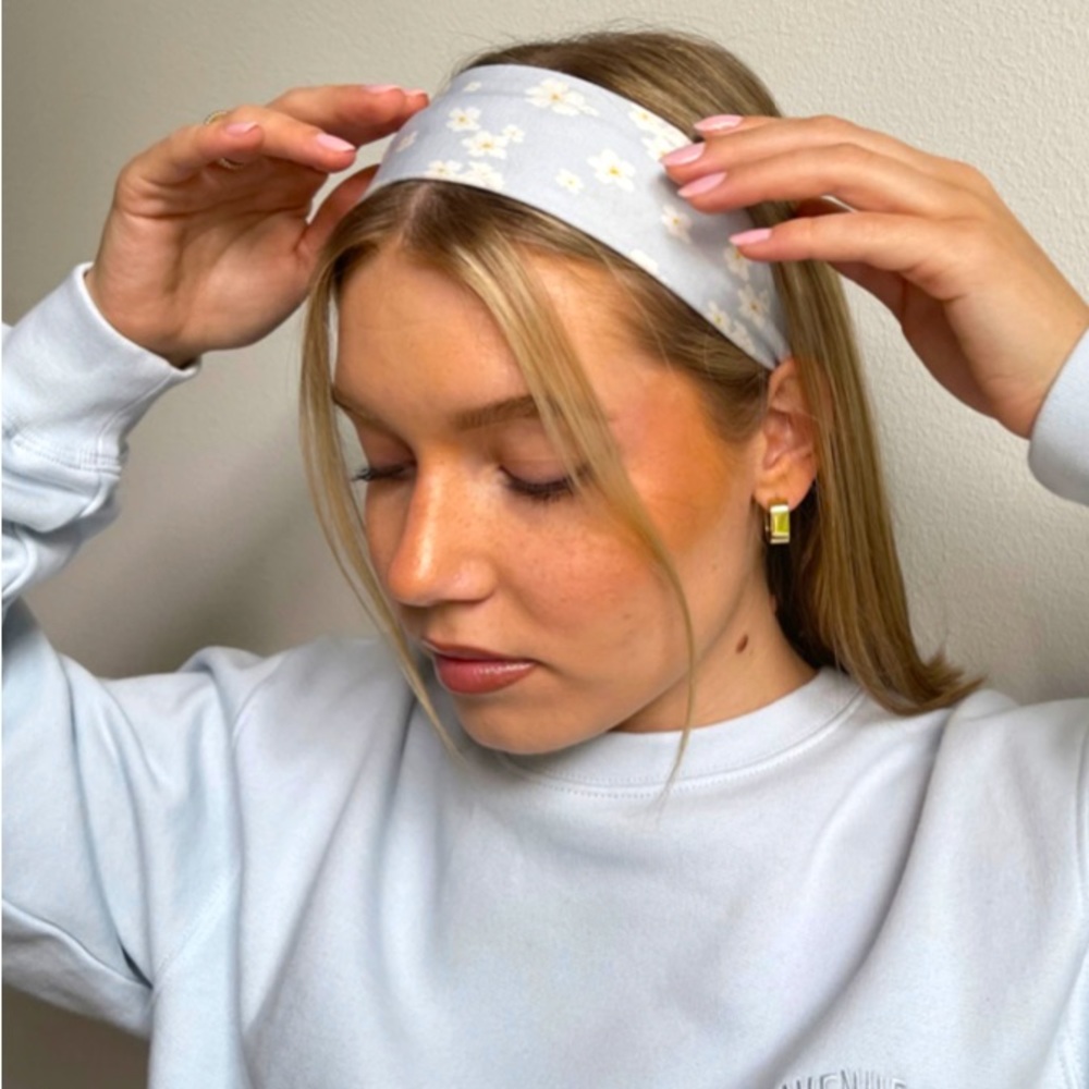 Djerf Avenue dream cake headband